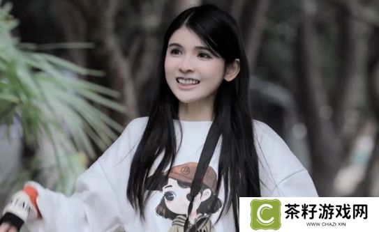 狗头萝莉第一次录综艺，素颜形象展现完美气质，网友：越来越好了