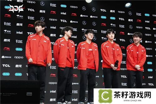 虎娘日报：拳头官宣将免费送限定皮肤 Xun上演教科书千珏