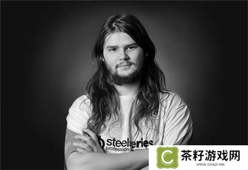 虎娘日报：拳头官宣将免费送限定皮肤 Xun上演教科书千珏
