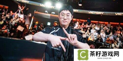 T1大战The Play，Zeus转会风波的双面叙事