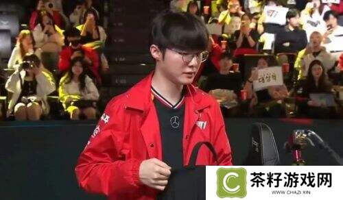 全局BP赛制争议：LCK队伍对S15赛季改革的不满与LOL电竞未来走向